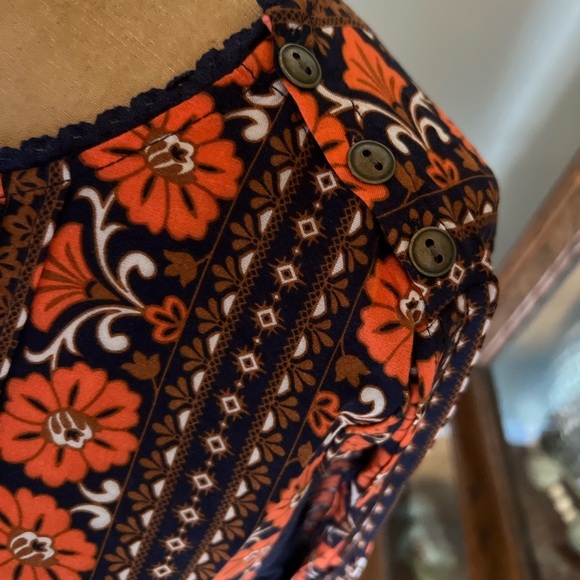 Matilda Jane navy blouse with coral flowers size medium - Picture 4 of 7